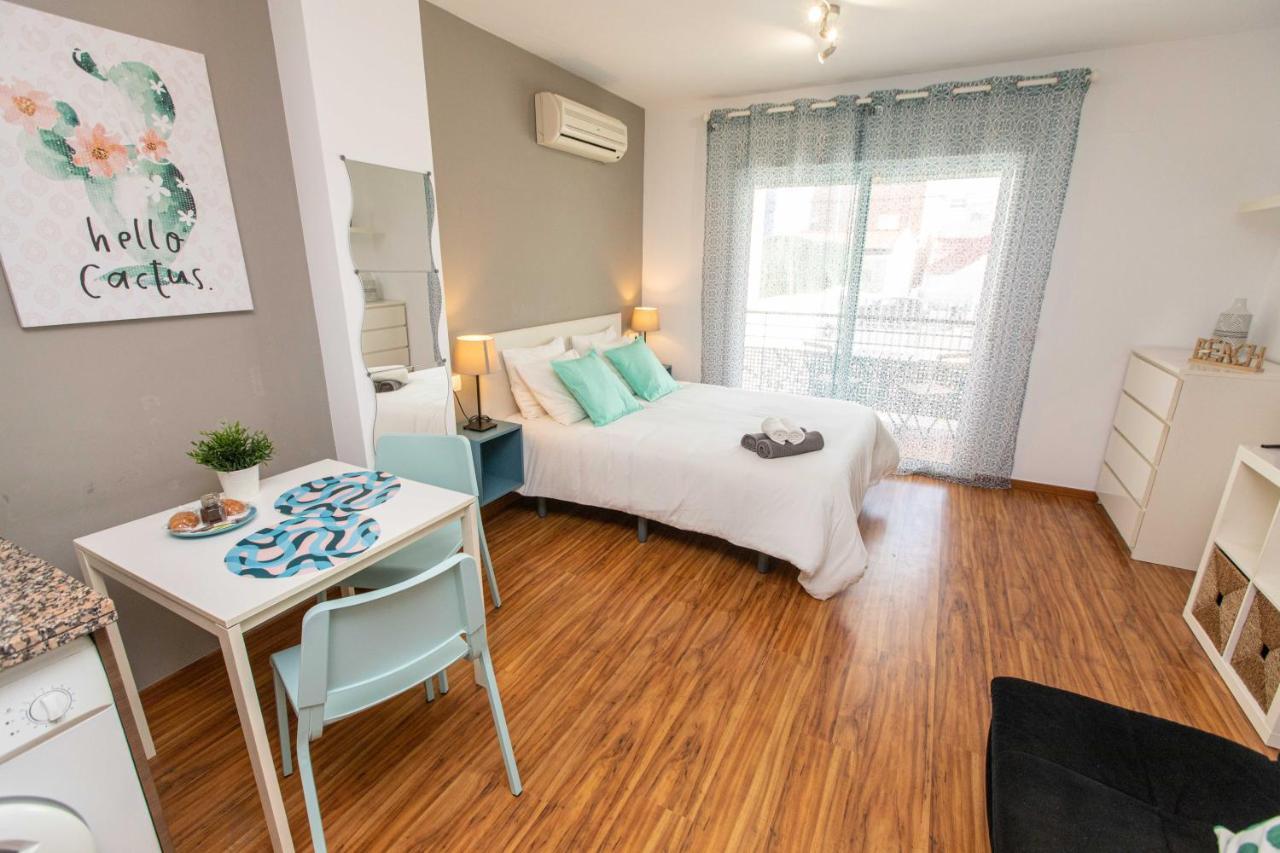 House By The Sea Apartment มาลากา ภายนอก รูปภาพ