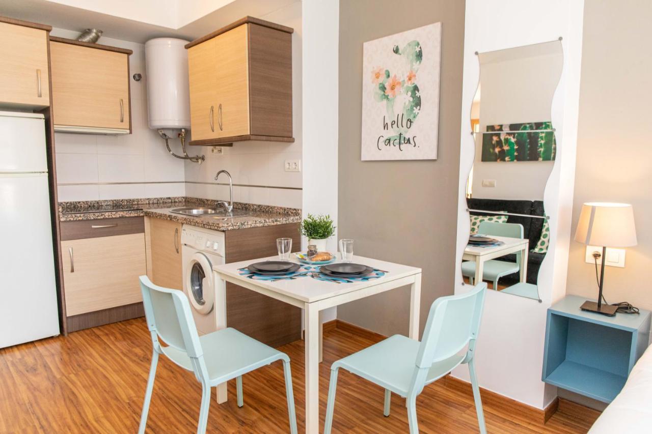 House By The Sea Apartment มาลากา ภายนอก รูปภาพ